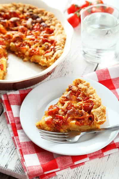 Frische Tomatenkuchen — Stockfoto