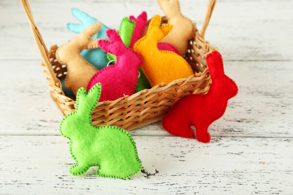 Пасхальные кролики ручной работы
