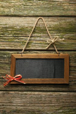 kahverengi ahşap çerçeve