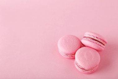 Fransız pembe macarons