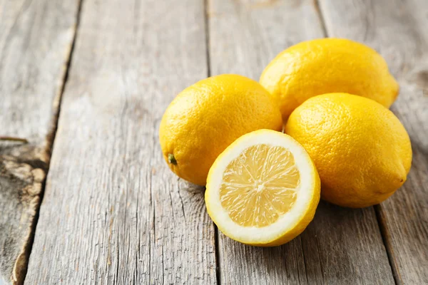 Fresh ripe lemons — Stock Photo, Image