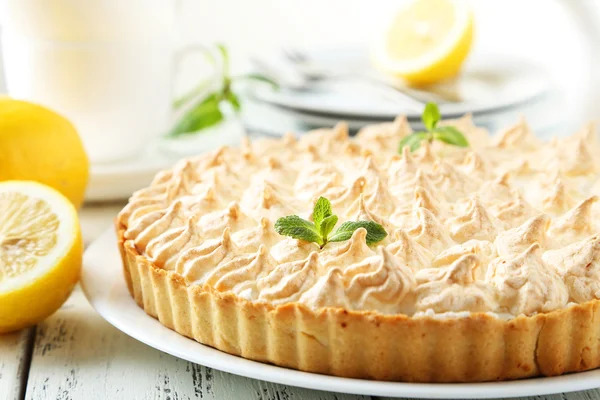 Lemon meringue pie on plate — Stock Photo, Image