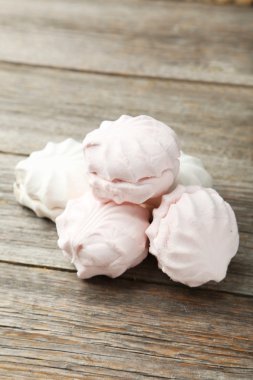 Zephyr ahşap zemin üzerinde