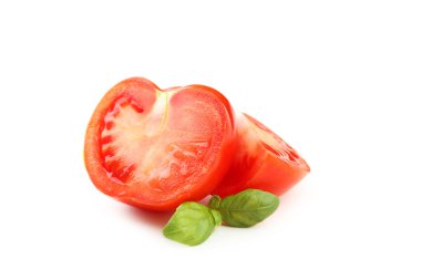 domates ve fesleğen yaprağı