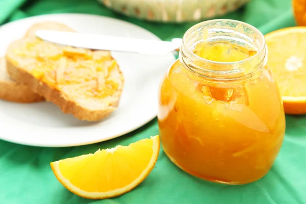 오렌지 잼 빵 — 스톡 사진