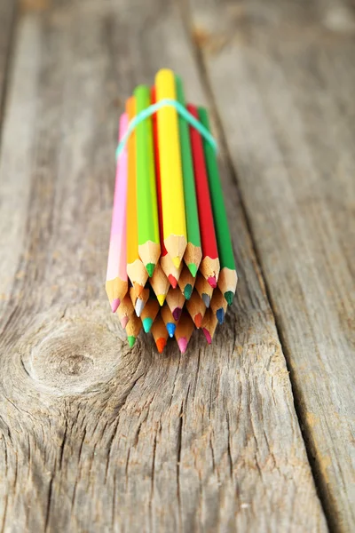 Crayons de couleur wor dessin — Photo