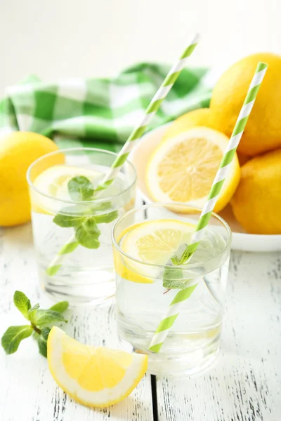 Čerstvé limonády s citrony — Stock fotografie