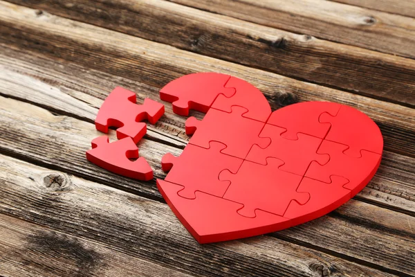 Cuore puzzle rosso — Foto Stock