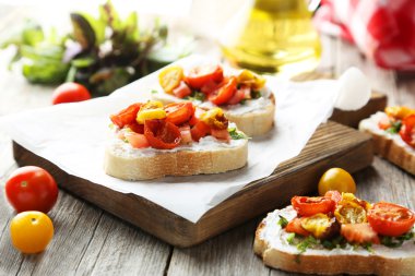 lezzetli taze bruschetta domates ile