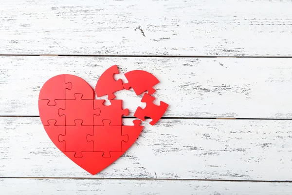 Red puzzle heart — Fotografie, imagine de stoc