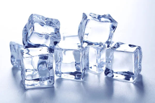 Buz küpleri yakın çekim — Stok fotoğraf