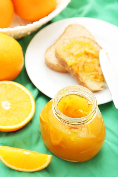 오렌지 잼 빵 — 스톡 사진