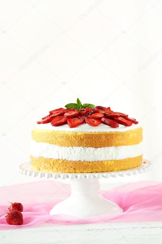 Sweet cake with strawberries