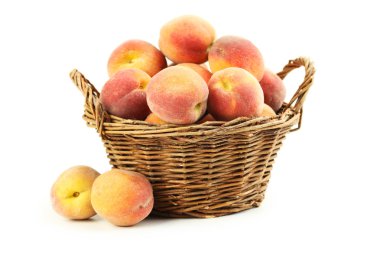 Taze şeftali meyve sepeti