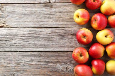 Grey kırmızı elmalar