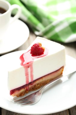 Taze ahududu cheesecake