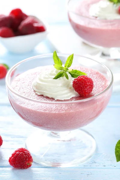 Tasty strawberry mousse — Stock Photo, Image