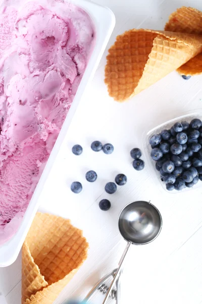 Waffle cone with blueberries — ストック写真