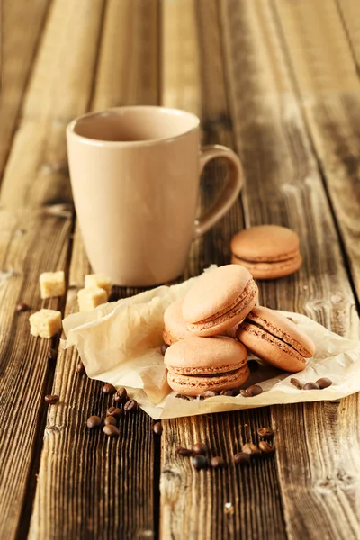 Macaroons kahve ile