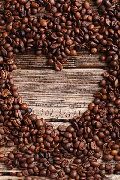 Смажене серце з кавових зерен — стокове фото