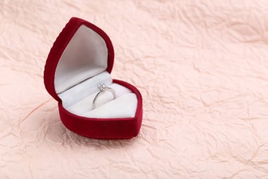 elmas yüzük kutusu