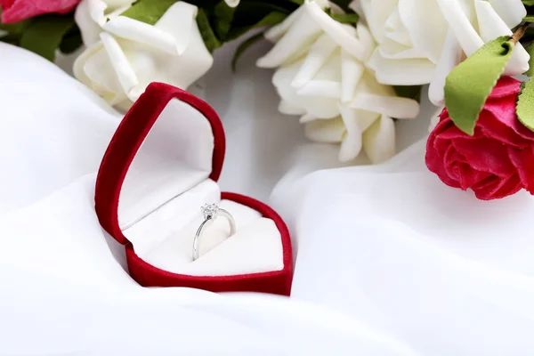 Diamond ring in  box — Stock Photo, Image