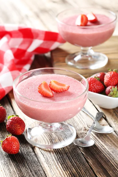 Tasty strawberry mousse in glass — Stock Photo, Image