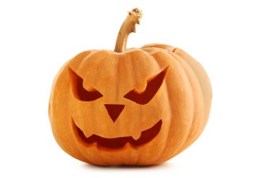 Beyaz arka planda Cadılar Bayramı kabağı