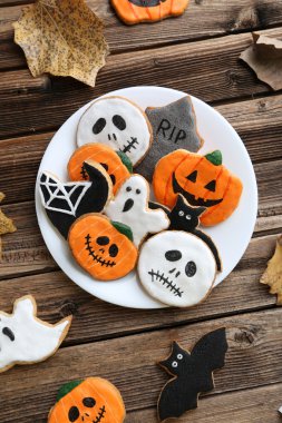 Taze Cadılar Bayramı gingerbread çerezleri