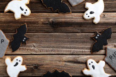 Taze Cadılar Bayramı gingerbread çerezleri