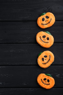 Taze Cadılar Bayramı gingerbread çerezleri