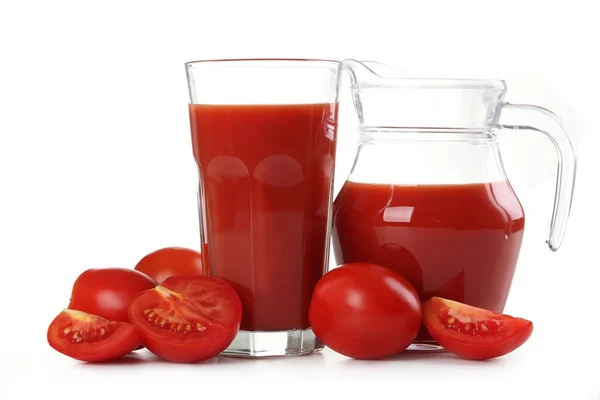 Tomates vermelhos frescos e sumo de tomate — Fotografia de Stock
