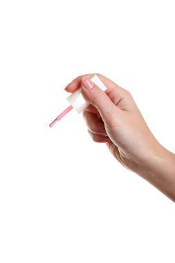 El ile tırnak cilası