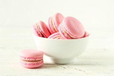 Pembe macarons kase