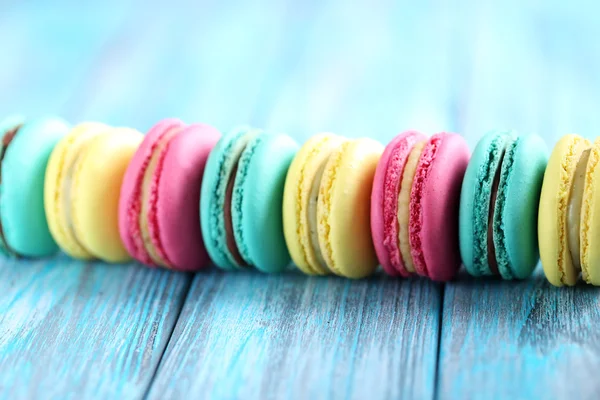 Смачні барвисті macarons — стокове фото