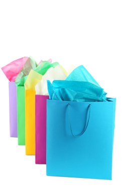 izole renkli alışveriş torbaları