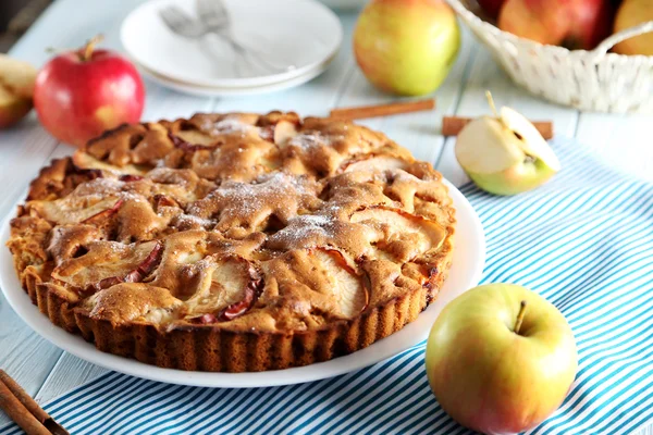 Homemade apple cake — Stock Photo, Image