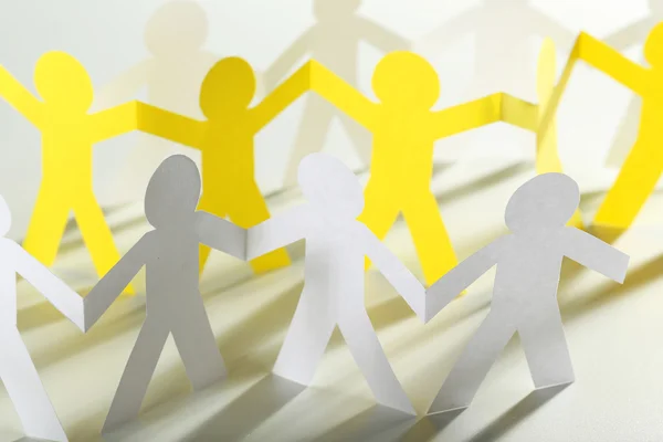 Yellow and white paper people — Stock Photo, Image