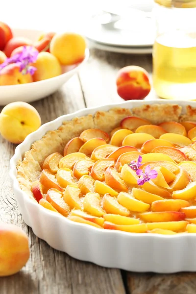 Homemade apricot pie — Stock Photo, Image