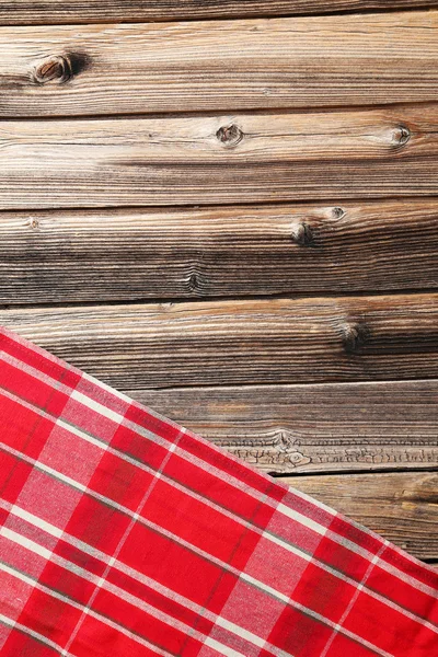 Rote Serviette auf dem Tisch — Stockfoto