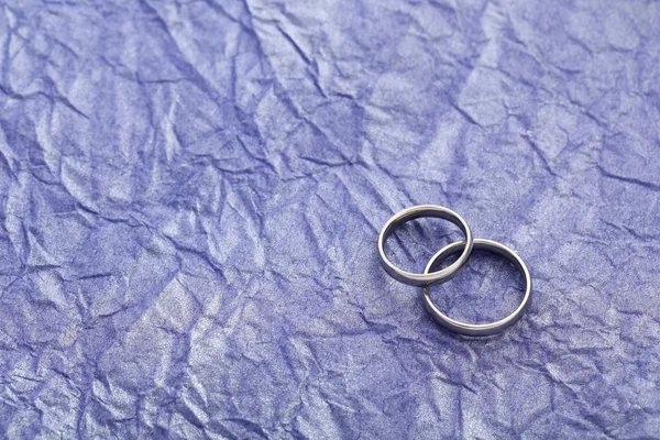 Anillos de boda de plata — Foto de Stock