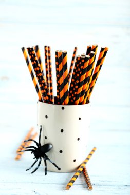 Çizgili Hallowen içki payet