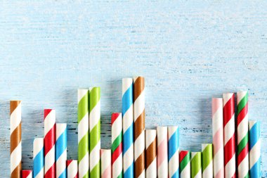 Striped drink straws clipart