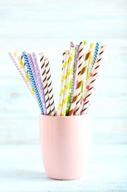 çizgili içki payet