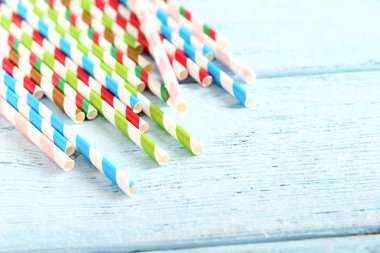 çizgili içki payet