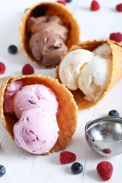 Waffle cones with berries — Stock Photo, Image