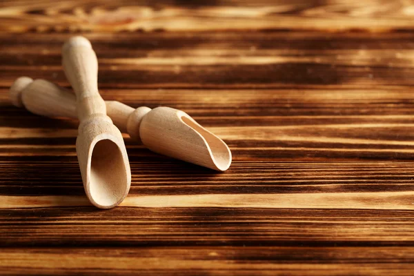 Empty wooden scoop — Stock Photo, Image