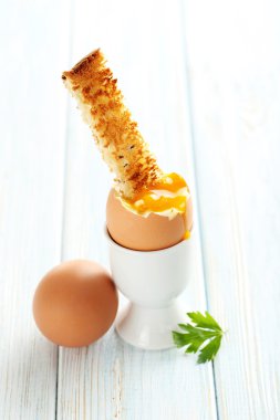 tost ile haşlanmış yumurta