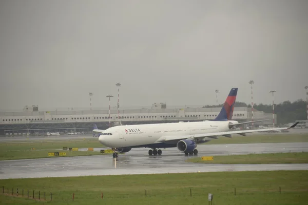 Malpensa International Airportair — Stock Photo, Image