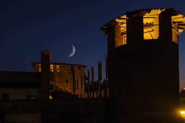 Château Médiéval Nuit Image Couleur Legnano Lombardie Italie — Photo